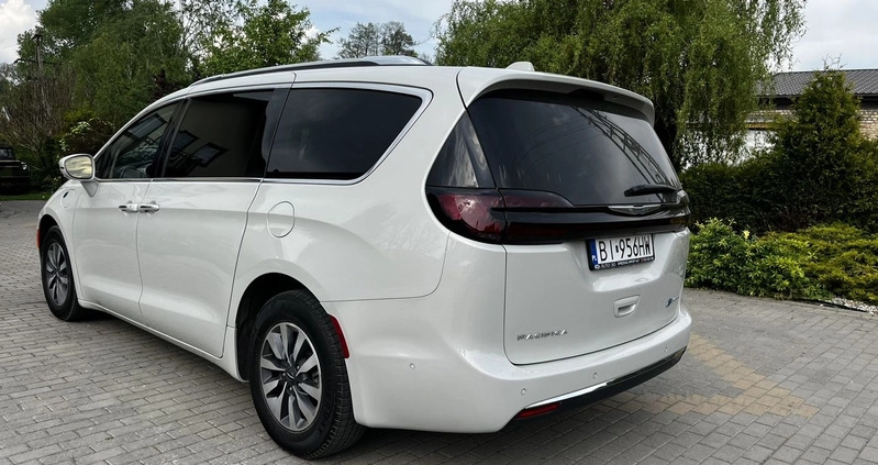 Chrysler Pacifica cena 179000 przebieg: 86000, rok produkcji 2021 z Łaszczów małe 781